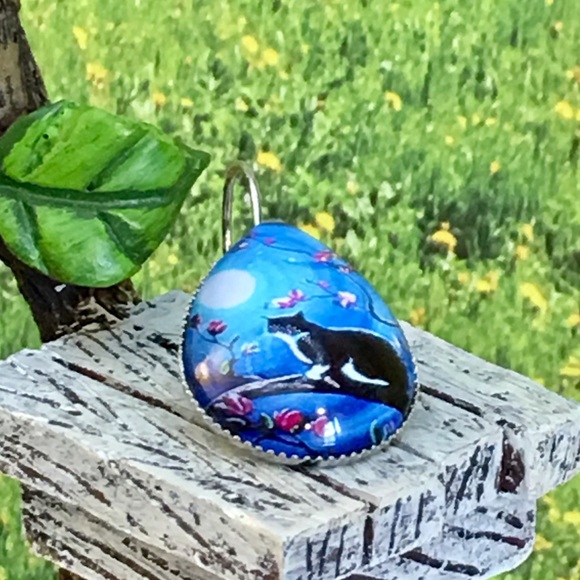 Cat Earrings - Picture 8 of 9